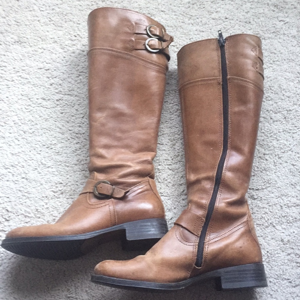 Leather brown boots!!